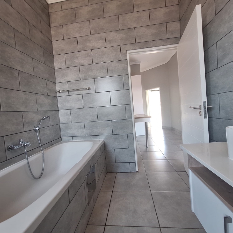 3 Bedroom Property for Sale in Olympus AH Gauteng