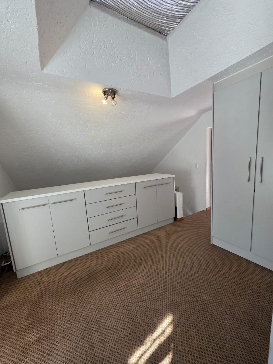 3 Bedroom Property for Sale in North Riding Gauteng