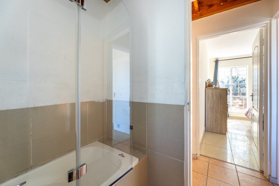 2 Bedroom Property for Sale in Douglasdale Gauteng