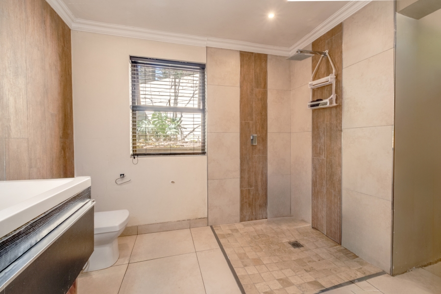 To Let 5 Bedroom Property for Rent in Bryanston Gauteng