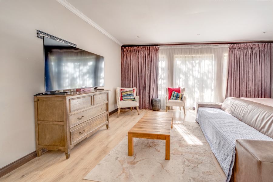 To Let 5 Bedroom Property for Rent in Bryanston Gauteng