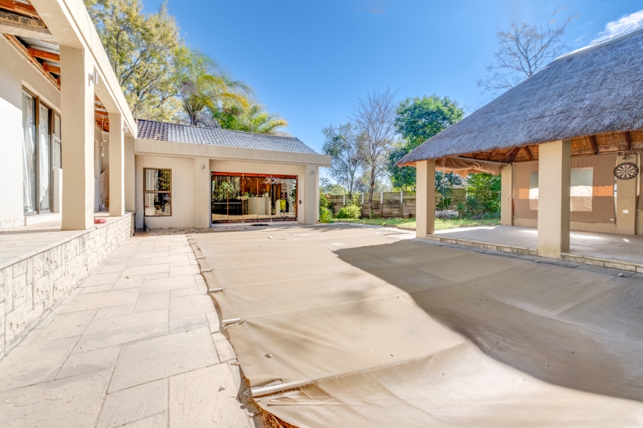 To Let 5 Bedroom Property for Rent in Bryanston Gauteng