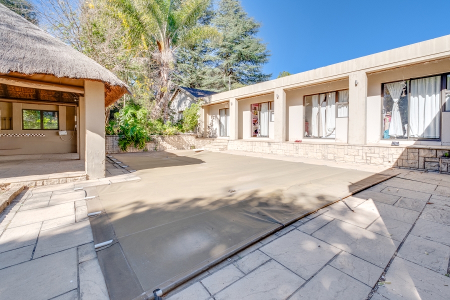 To Let 5 Bedroom Property for Rent in Bryanston Gauteng