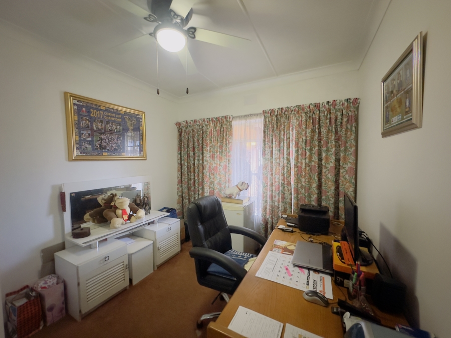 4 Bedroom Property for Sale in Verwoerdpark Gauteng