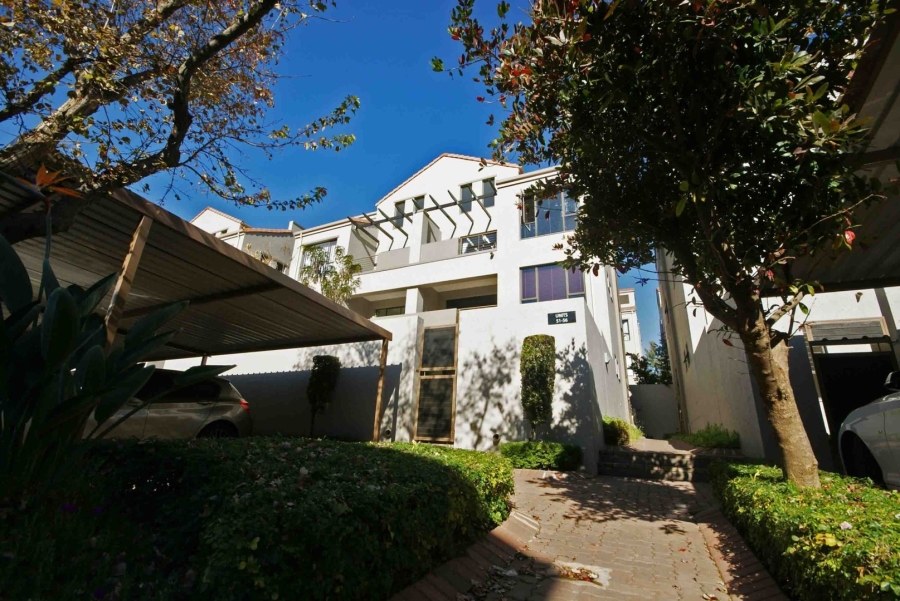 1 Bedroom Property for Sale in Bryanston Gauteng