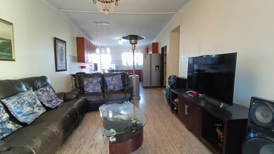 3 Bedroom Property for Sale in Liefde en Vrede Gauteng