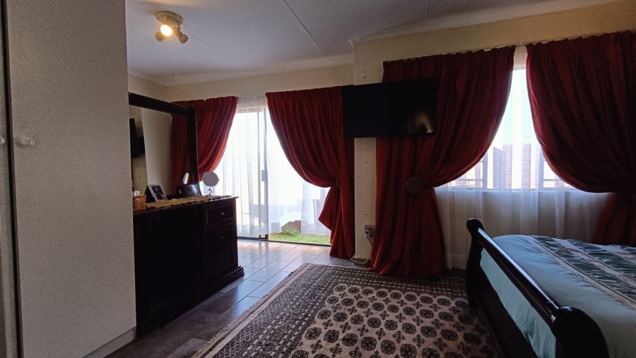 3 Bedroom Property for Sale in Liefde en Vrede Gauteng