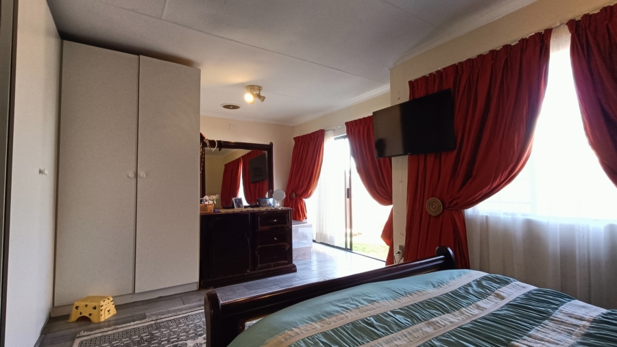 3 Bedroom Property for Sale in Liefde en Vrede Gauteng