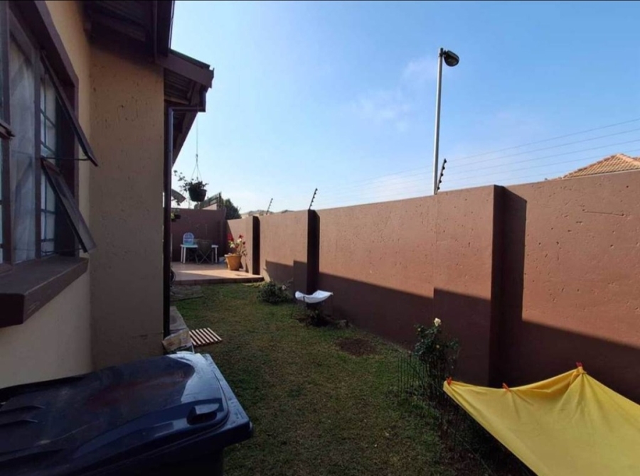 3 Bedroom Property for Sale in Liefde en Vrede Gauteng
