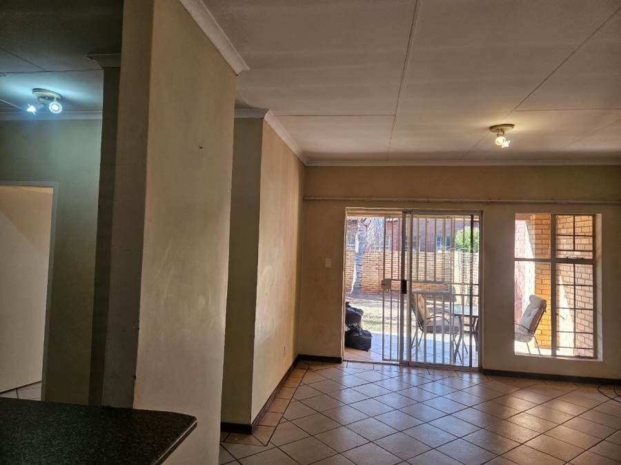 To Let 2 Bedroom Property for Rent in Equestria Gauteng