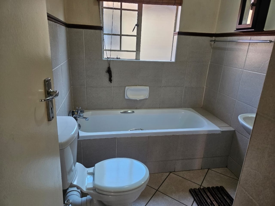 To Let 2 Bedroom Property for Rent in Equestria Gauteng