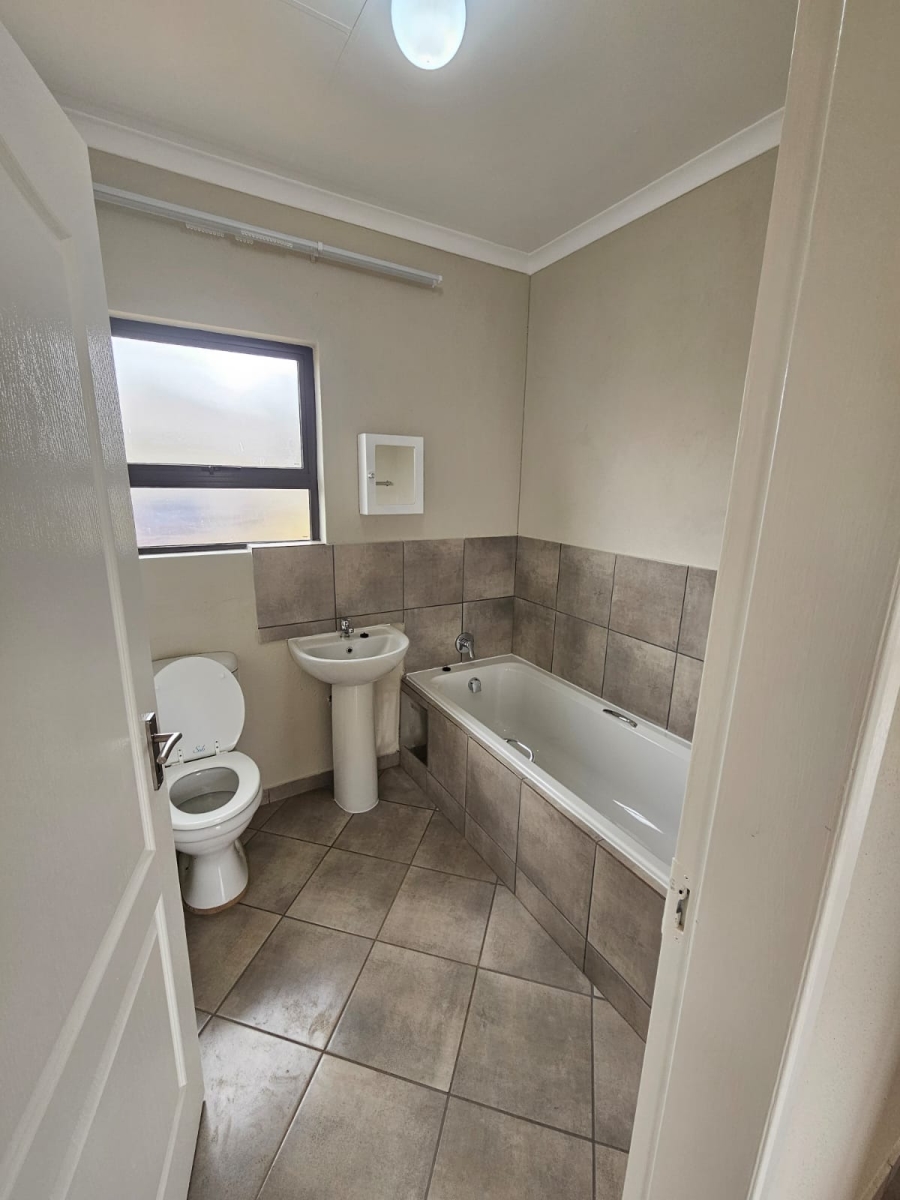 2 Bedroom Property for Sale in Windmill Park Gauteng