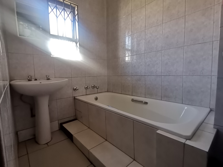 3 Bedroom Property for Sale in Mayberry Park Gauteng