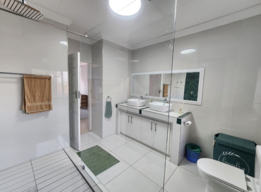 3 Bedroom Property for Sale in Brackenhurst Gauteng