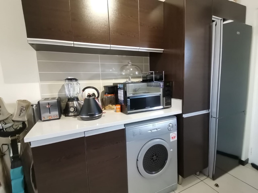 2 Bedroom Property for Sale in Oakdene Gauteng