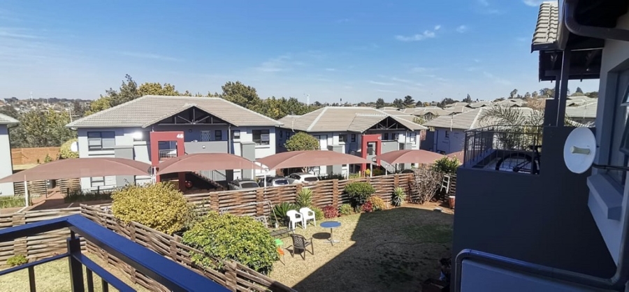 2 Bedroom Property for Sale in Oakdene Gauteng