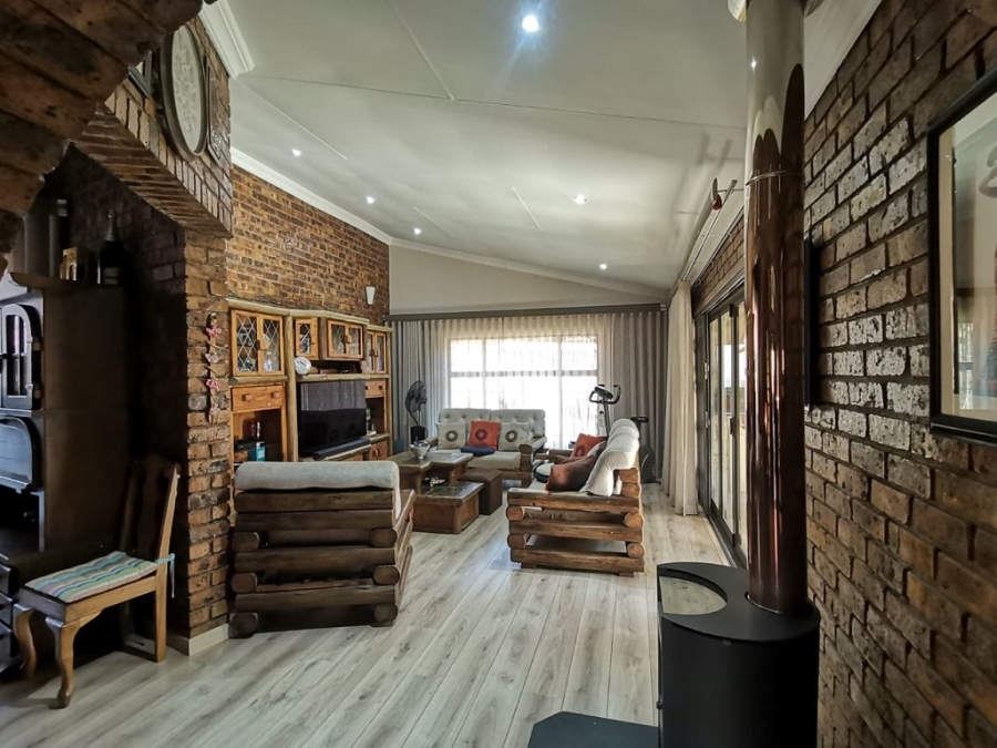 3 Bedroom Property for Sale in Bassonia Gauteng