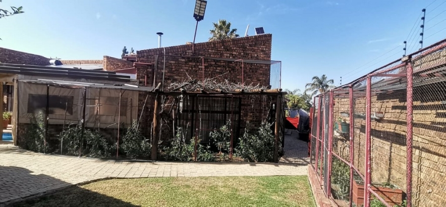 3 Bedroom Property for Sale in Bassonia Gauteng