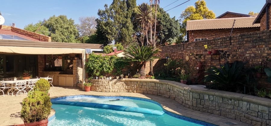 3 Bedroom Property for Sale in Bassonia Gauteng
