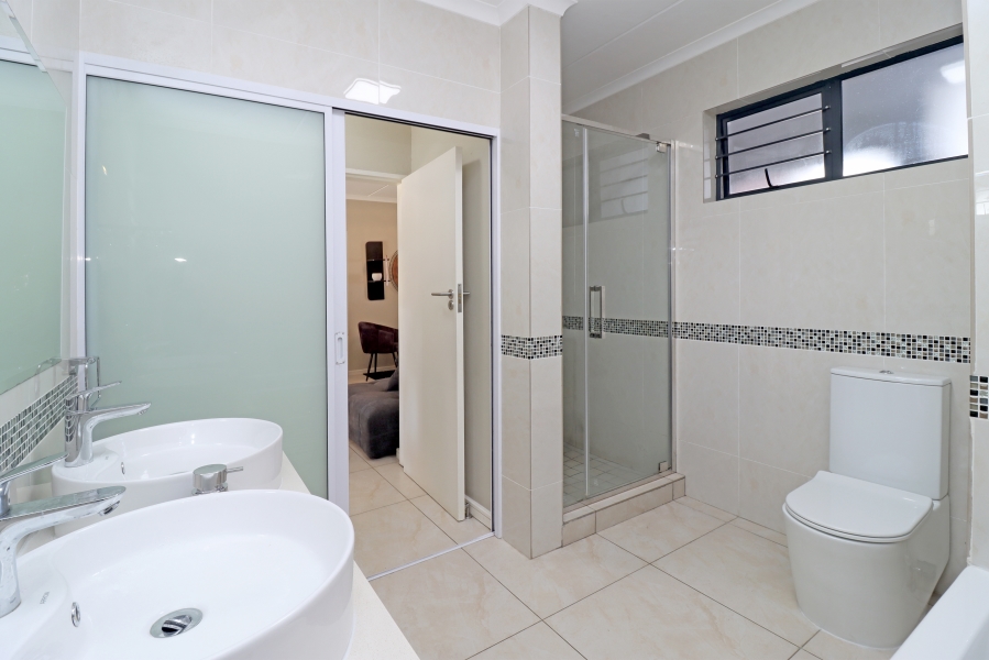 3 Bedroom Property for Sale in North Riding Gauteng