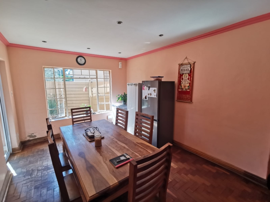 6 Bedroom Property for Sale in Brackendowns Gauteng