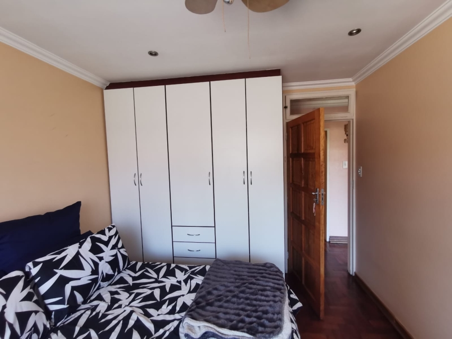 6 Bedroom Property for Sale in Brackendowns Gauteng