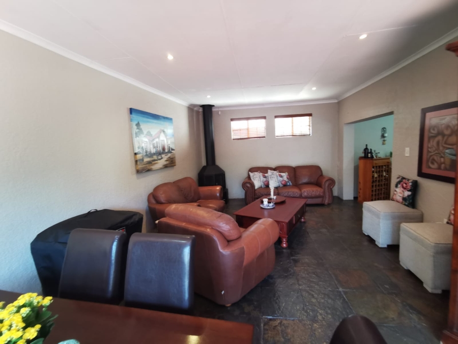 4 Bedroom Property for Sale in Brackendowns Gauteng