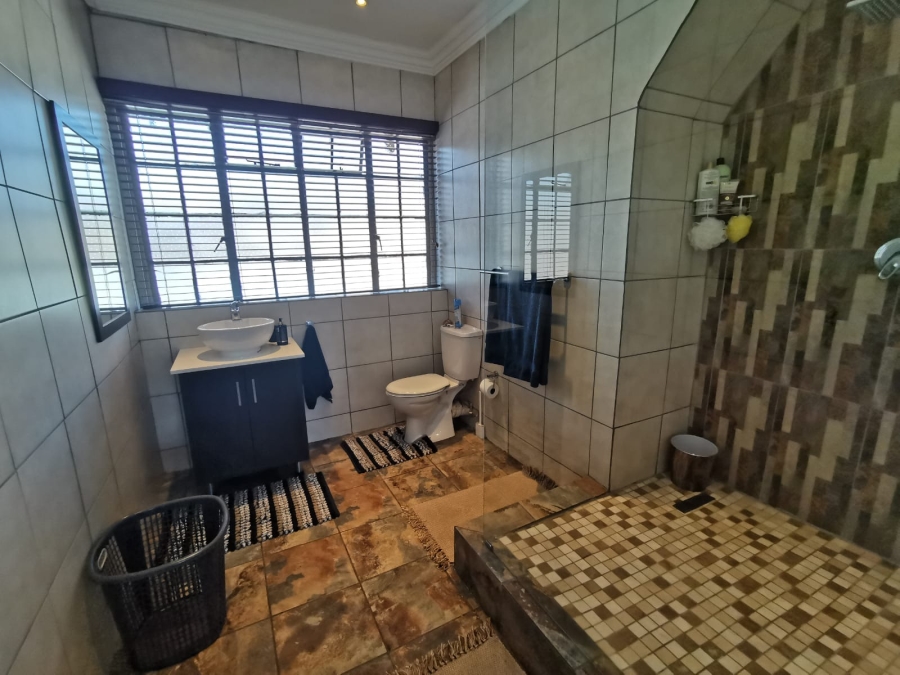 4 Bedroom Property for Sale in Brackendowns Gauteng