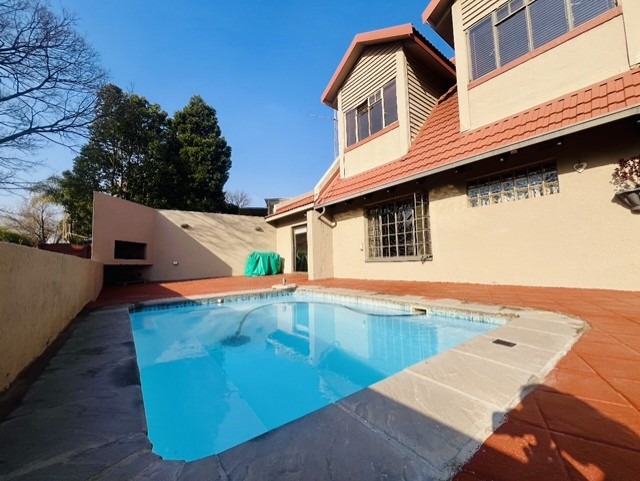 4 Bedroom Property for Sale in Brackendowns Gauteng