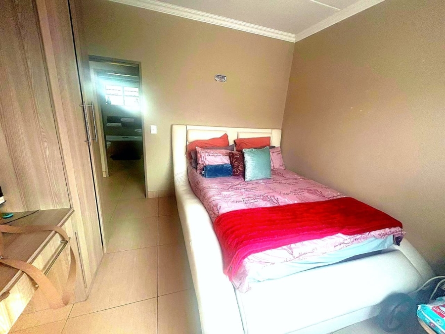 2 Bedroom Property for Sale in Moregloed Gauteng