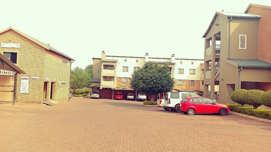 2 Bedroom Property for Sale in Moregloed Gauteng