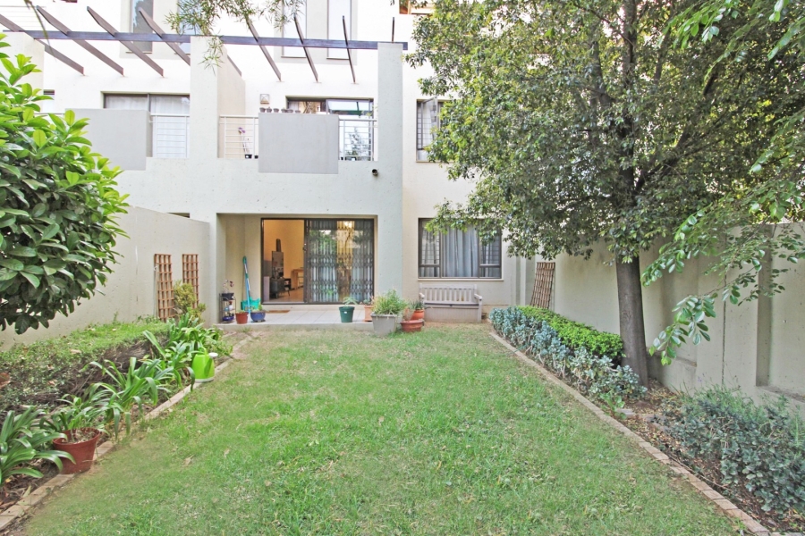 1 Bedroom Property for Sale in Bryanston Gauteng