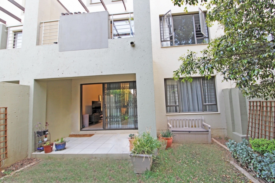 1 Bedroom Property for Sale in Bryanston Gauteng