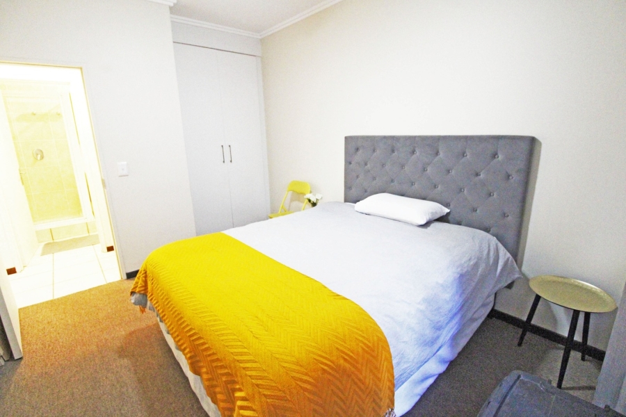 1 Bedroom Property for Sale in Bryanston Gauteng