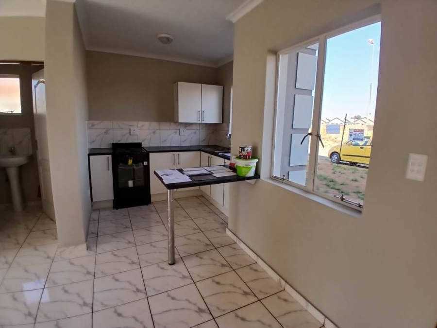 2 Bedroom Property for Sale in Buhle Park Gauteng