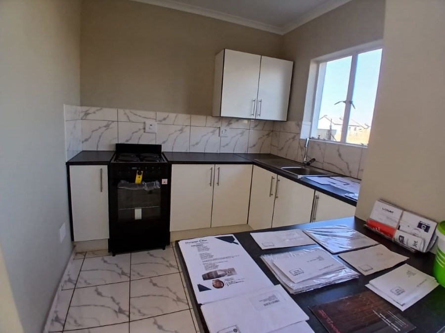 2 Bedroom Property for Sale in Buhle Park Gauteng