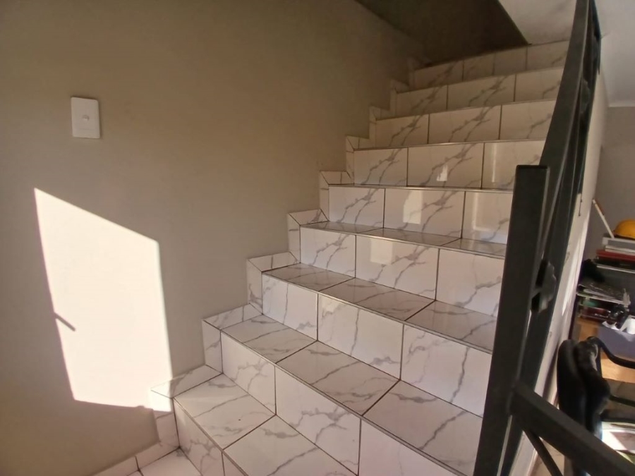 2 Bedroom Property for Sale in Buhle Park Gauteng