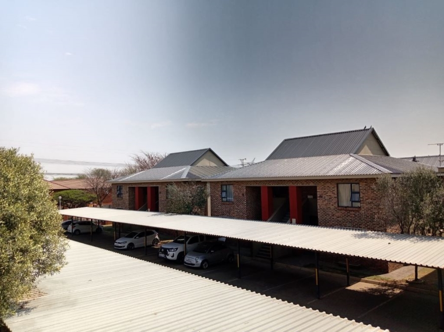 2 Bedroom Property for Sale in Albertsdal Gauteng