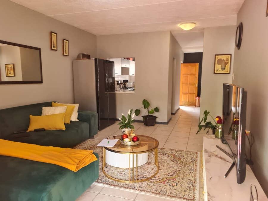 2 Bedroom Property for Sale in Buccleuch Gauteng