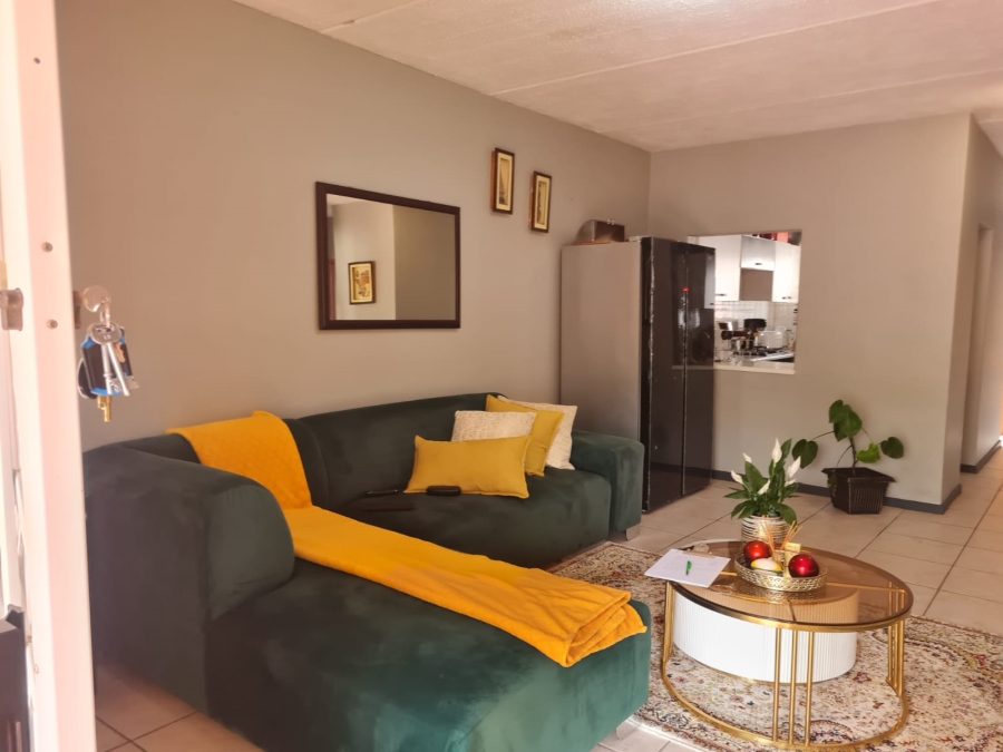 2 Bedroom Property for Sale in Buccleuch Gauteng