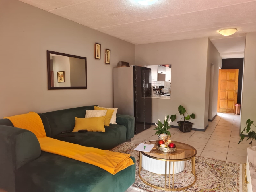 2 Bedroom Property for Sale in Buccleuch Gauteng