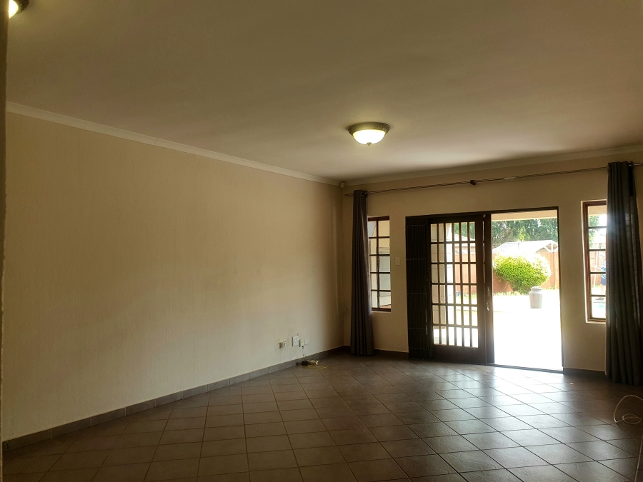3 Bedroom Property for Sale in Raslouw A H Gauteng