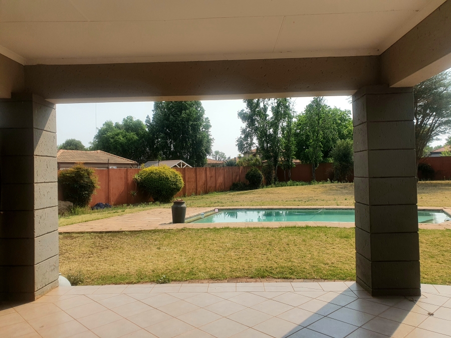 3 Bedroom Property for Sale in Raslouw A H Gauteng