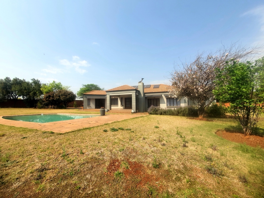 3 Bedroom Property for Sale in Raslouw A H Gauteng