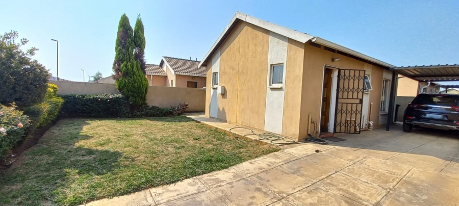 2 Bedroom Property for Sale in Windmill Park Gauteng