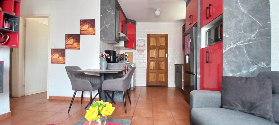 2 Bedroom Property for Sale in Windmill Park Gauteng