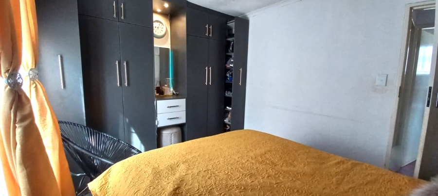 2 Bedroom Property for Sale in Windmill Park Gauteng