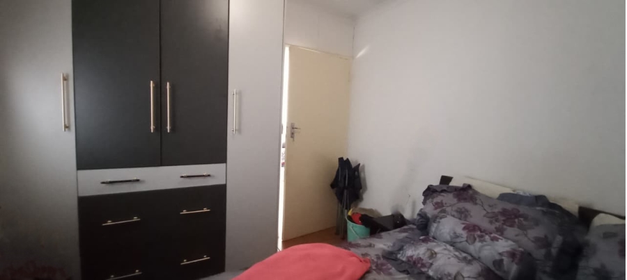 2 Bedroom Property for Sale in Windmill Park Gauteng