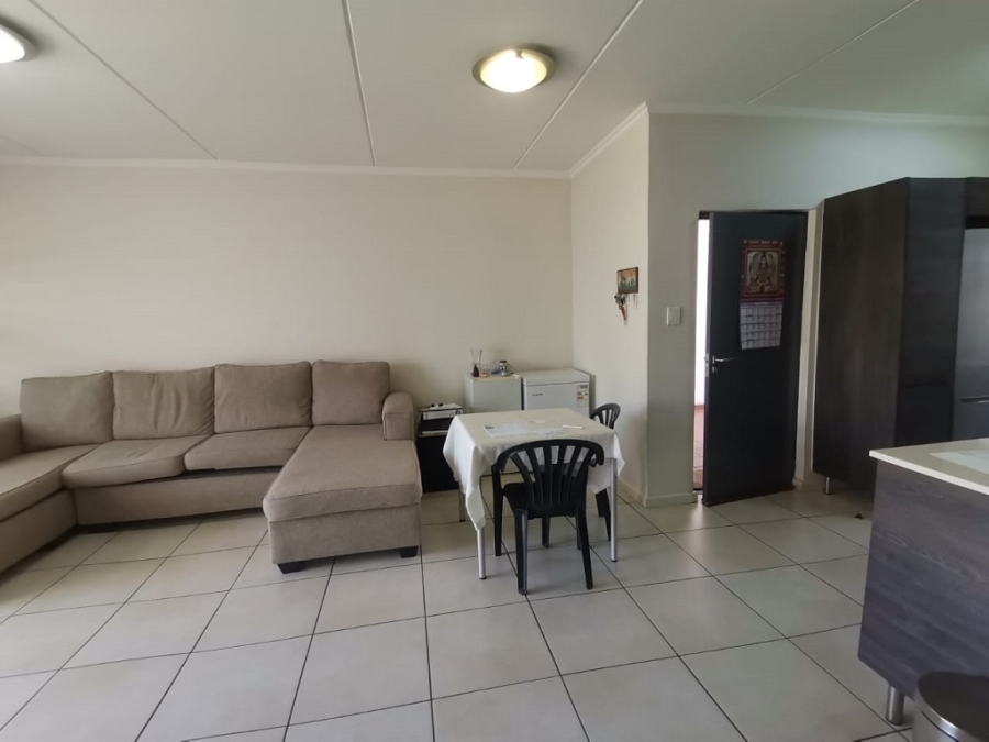 3 Bedroom Property for Sale in Oakdene Gauteng