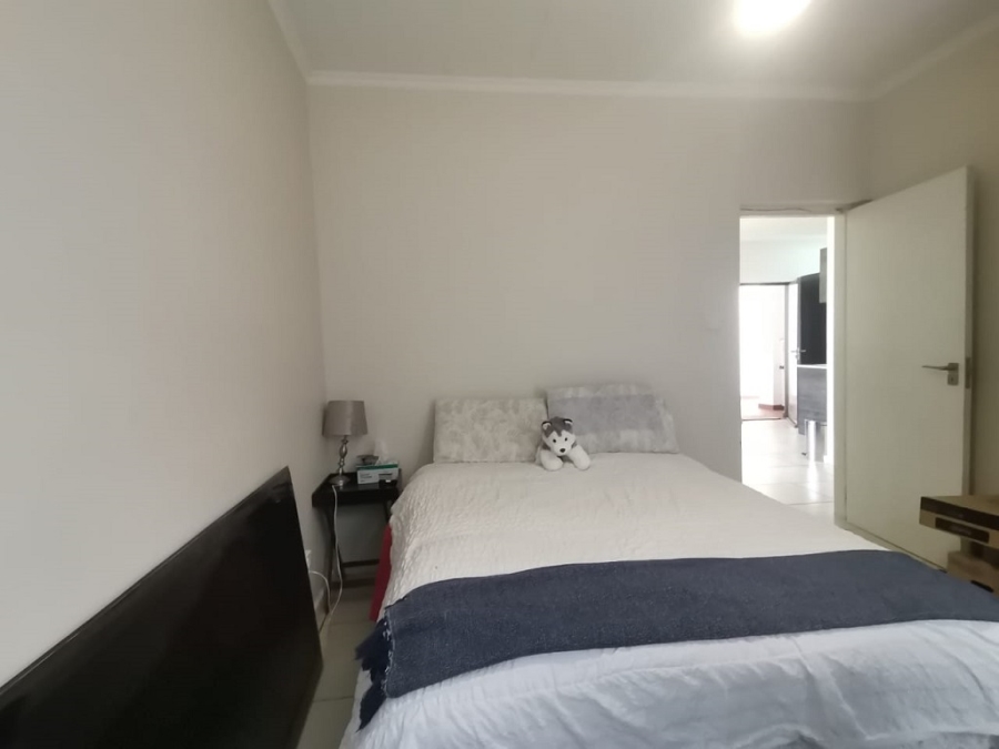 3 Bedroom Property for Sale in Oakdene Gauteng